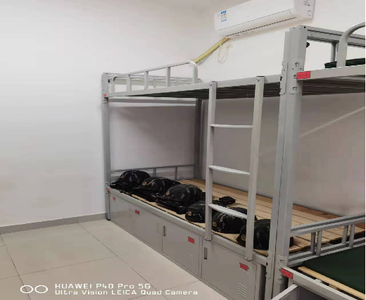 中國(guó)人民武裝警察部隊(duì)上海市總隊(duì)機(jī)動(dòng)第二支隊(duì)